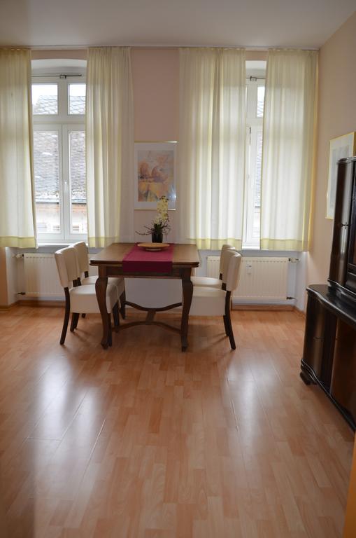Ferienwohnung Barfly Трабен-Трарбах Екстер'єр фото