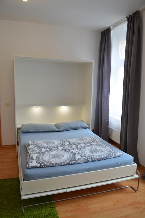Ferienwohnung Barfly Трабен-Трарбах Екстер'єр фото